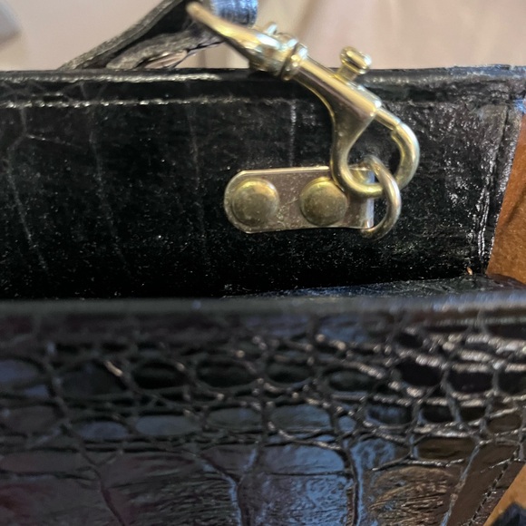 Vintage Alligator Vivace Embossed Attaché Case. - Picture 8 of 11